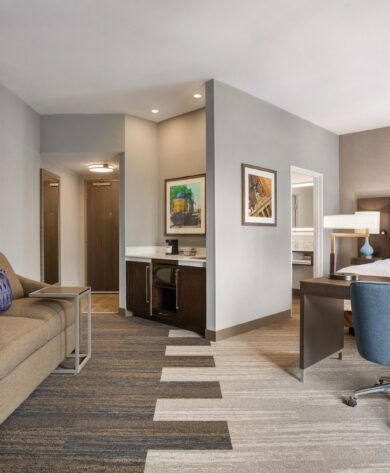Hampton Inn & Suites – Kansas City, MO Downtown / Crossroads